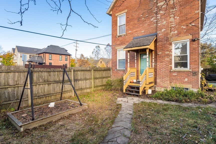 041_ St Columbus OH 43201 USA