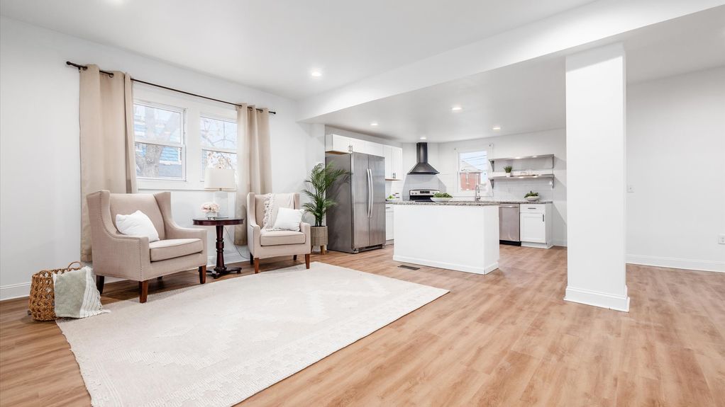 05-z 491 E Gates Interior013