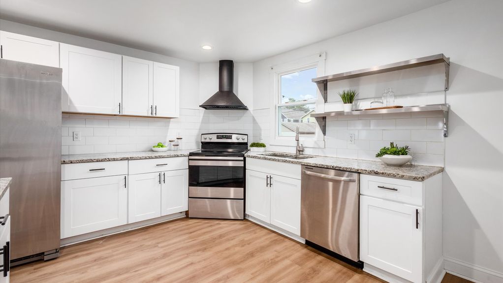 09-z 491 E Gates Interior031