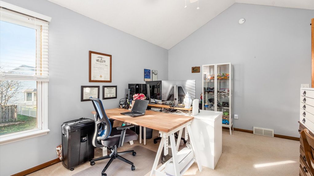 16-z 1591 Independence077