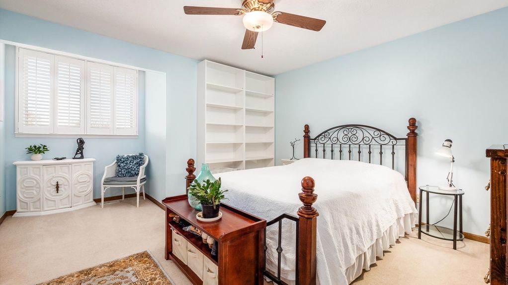 22-z 1591 Independence097