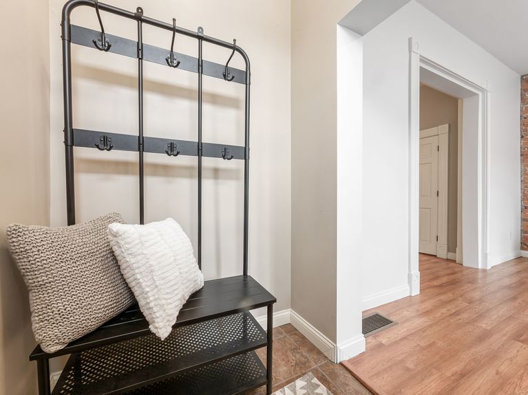 001_ St Columbus OH 43201 USA