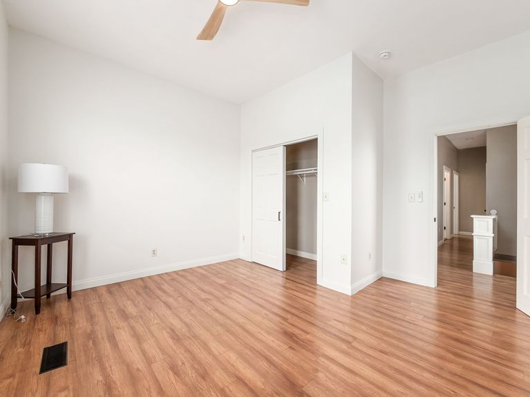 021_ St Columbus OH 43201 USA