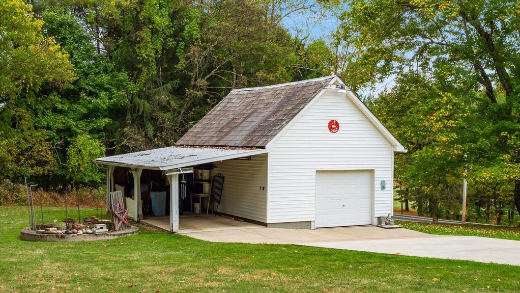 08-z 3125 Sharon Valley Rd NE017