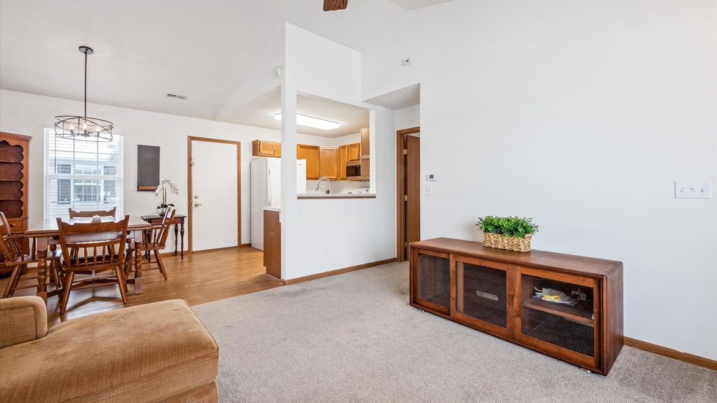 09-z 1377 Hillview018