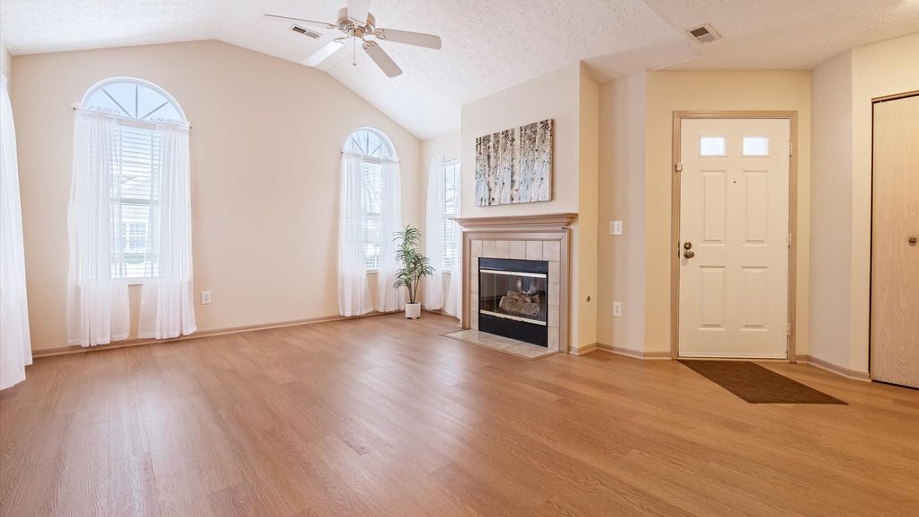 09-z 746 Windward008