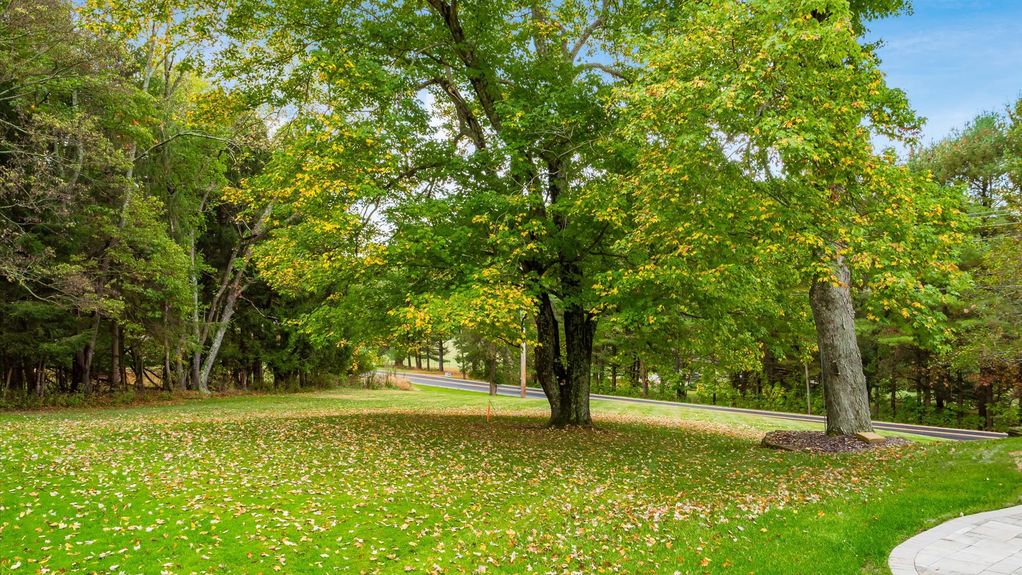 10-z 3125 Sharon Valley Rd NE019