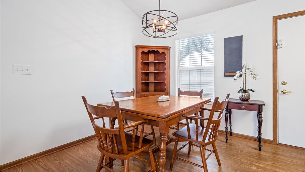 11-z 1377 Hillview028