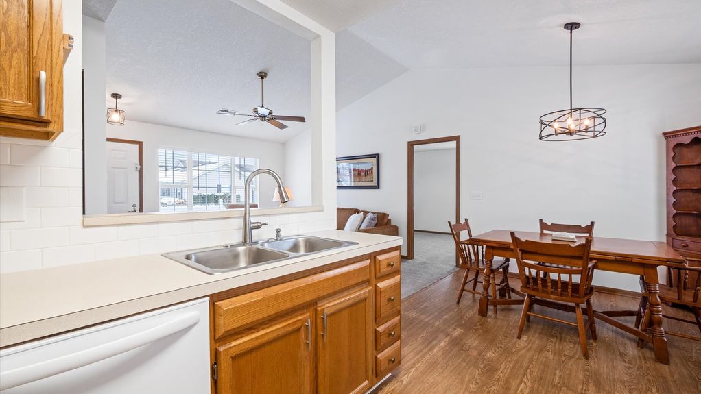 15-z 1377 Hillview048