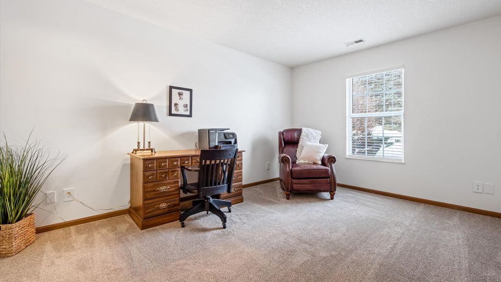 16-z 1377 Hillview053