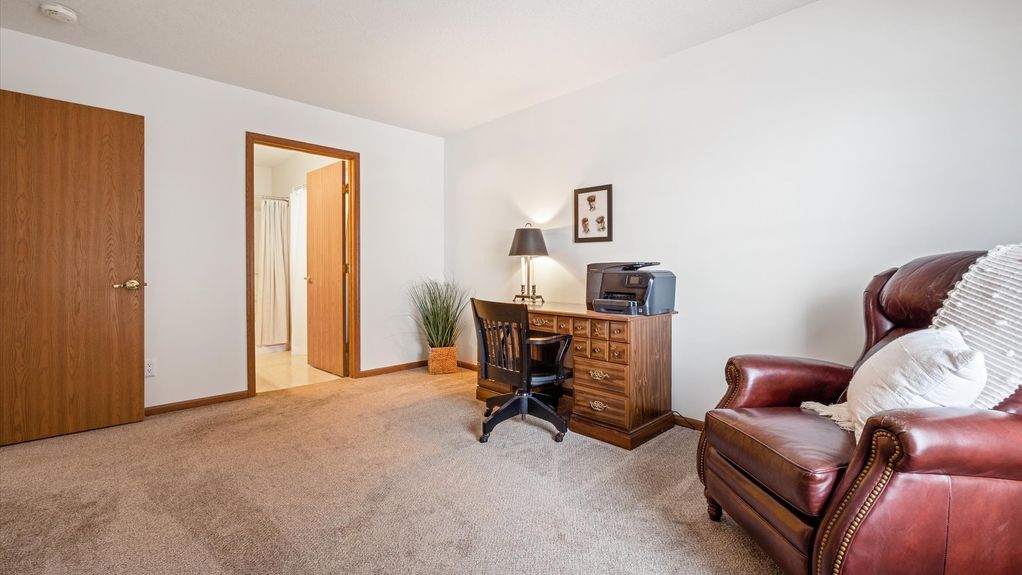 17-z 1377 Hillview058