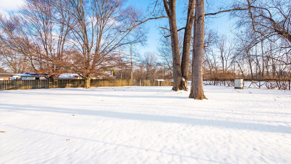 23-z 1168 Louada Dr058