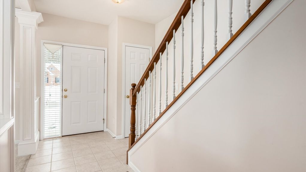 04-z 936 Howell Dr003