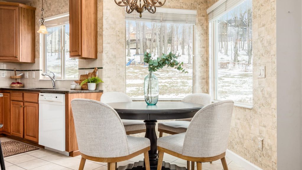 18-z 936 Howell Dr042