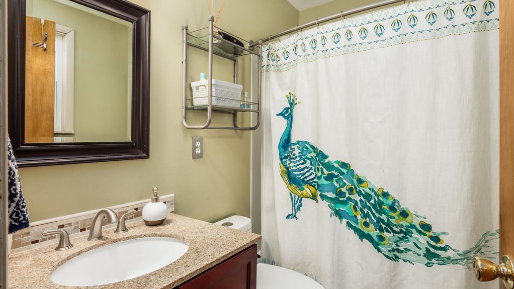 21-z 295 North Ave057-22