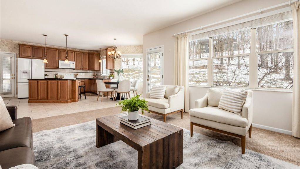 23-z 936 Howell Dr060