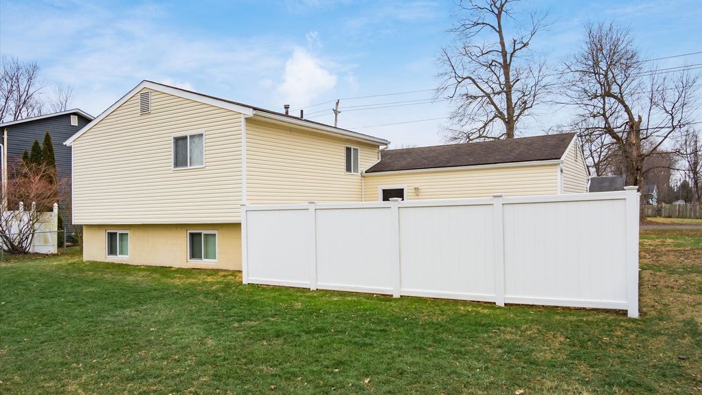 24-z 1834 Reddington112