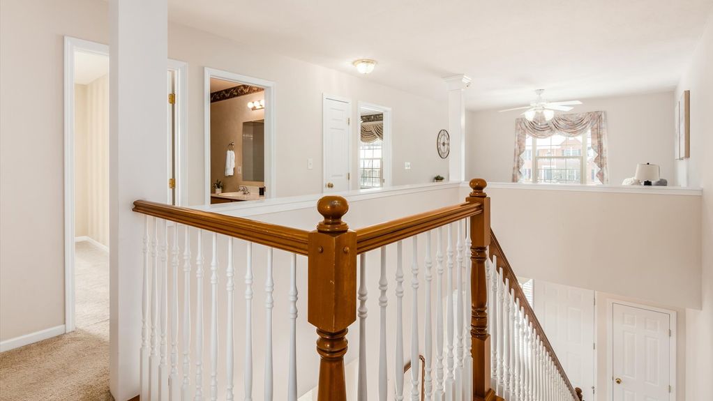 27-z 936 Howell Dr082