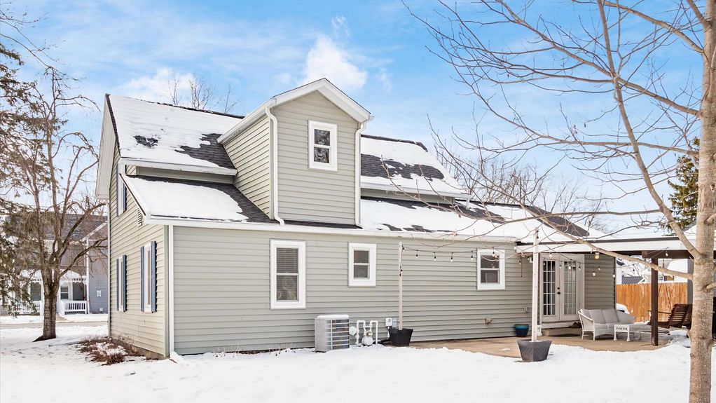 28-z 295 North Ave083