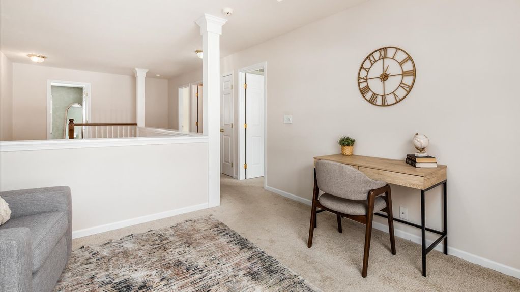 30-z 936 Howell Dr090