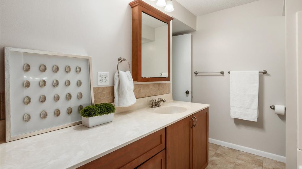 37-z 396 Stublyn Rd100