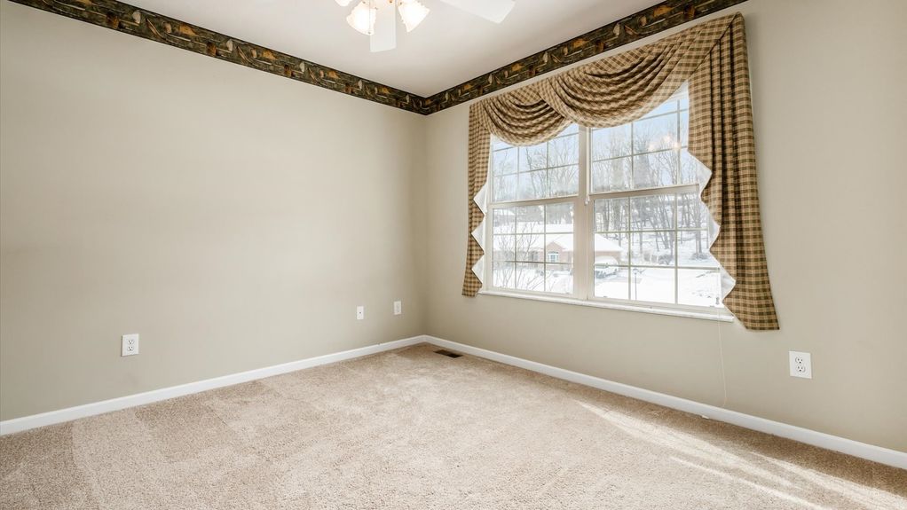 42-z 936 Howell Dr119