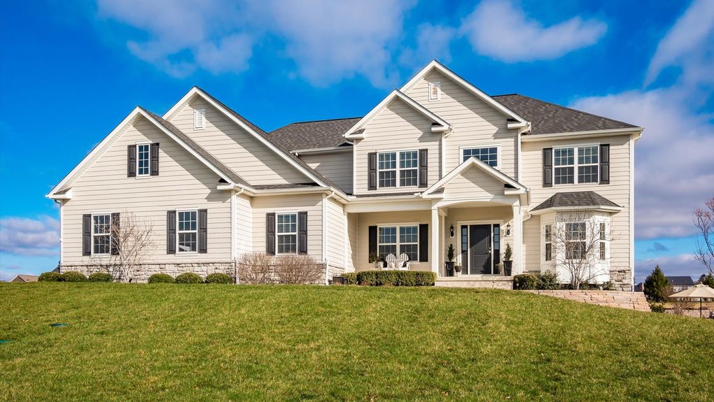 01-z 112 Gray Stone Ct202-2