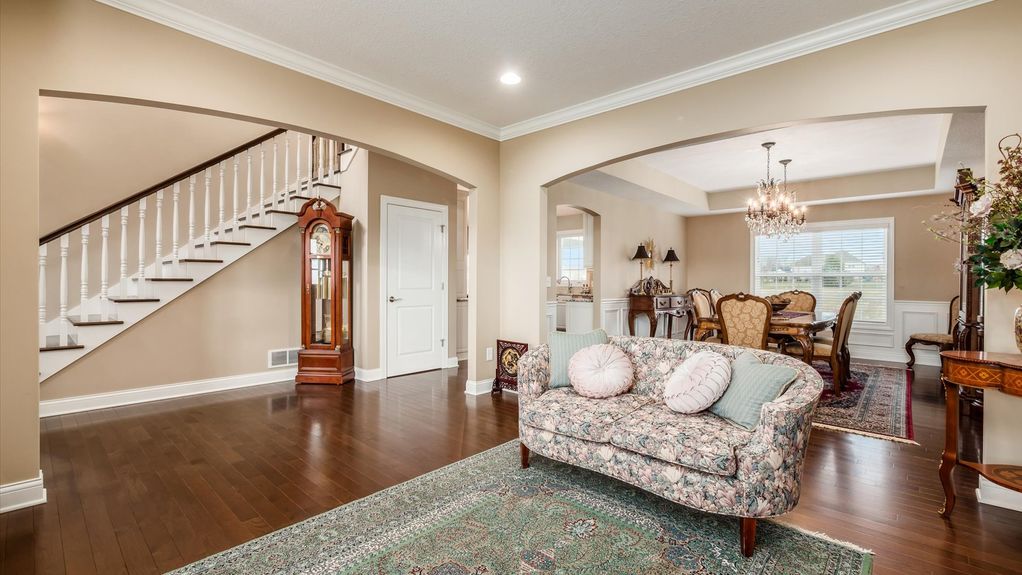 05-z 112 Gray Stone Ct061