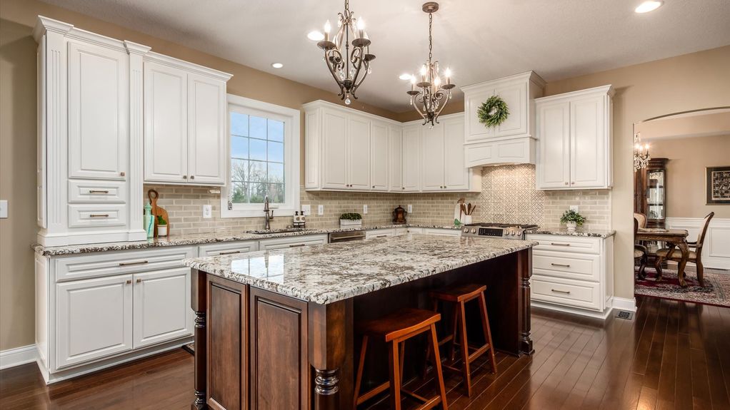 14-z 112 Gray Stone Ct025