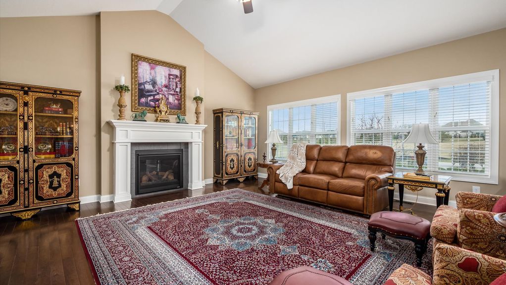 18-z 112 Gray Stone Ct030