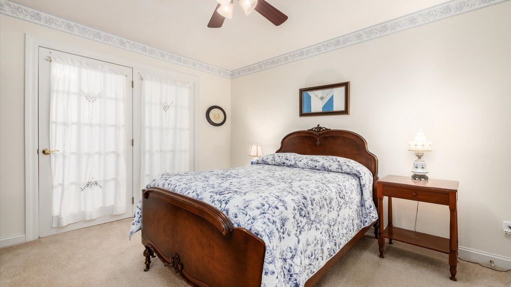 18-z 1448 Meadow Ridge009