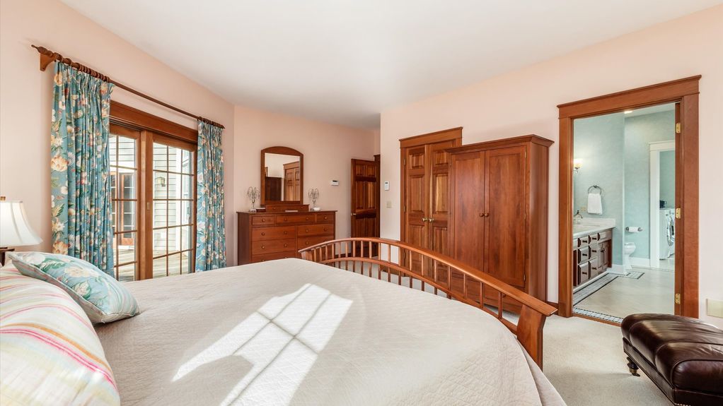 18-z 179 Carmarthen Way111