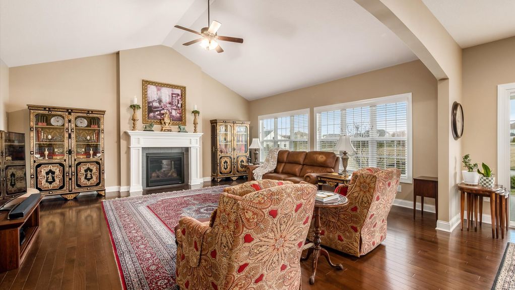 19-z 112 Gray Stone Ct035