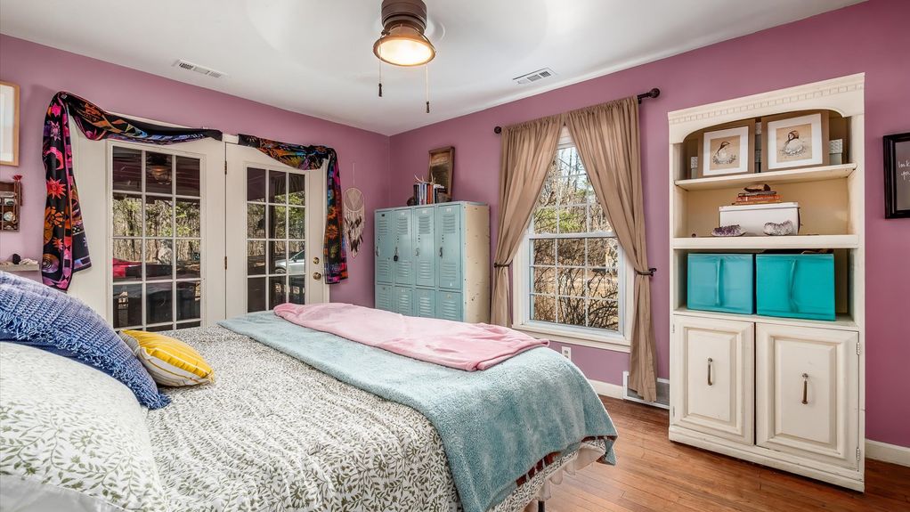 19-z 1749 North St023