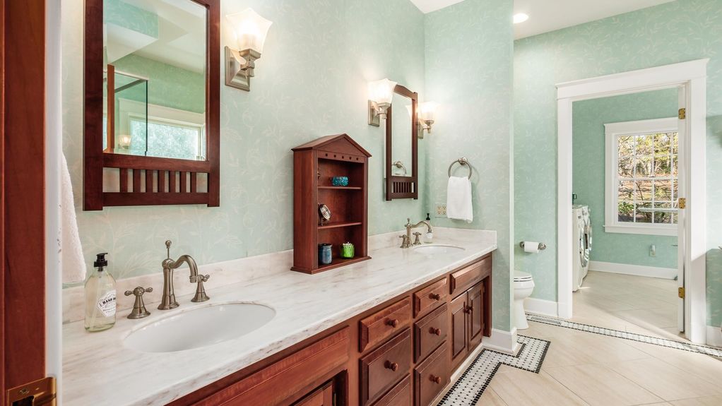 19-z 179 Carmarthen Way115