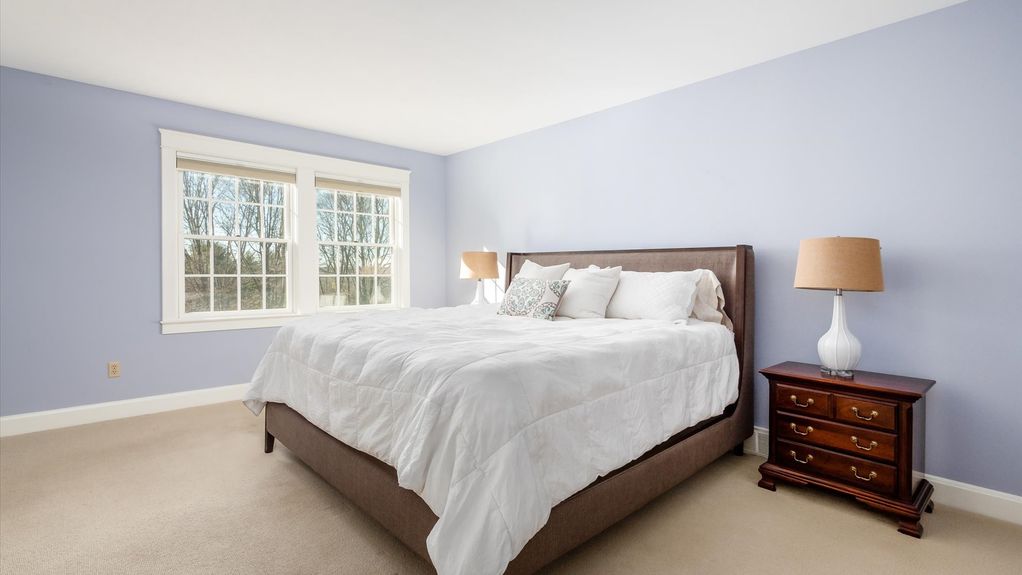 28-z 179 Carmarthen Way151