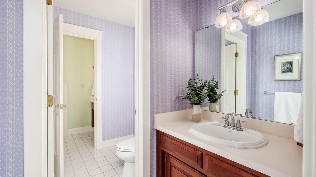 29-z 179 Carmarthen Way157