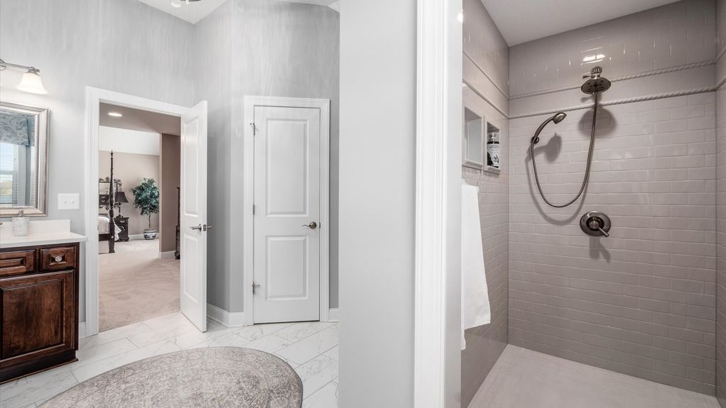 31-z 112 Gray Stone Ct149