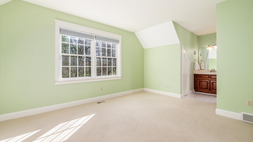 31-z 179 Carmarthen Way161