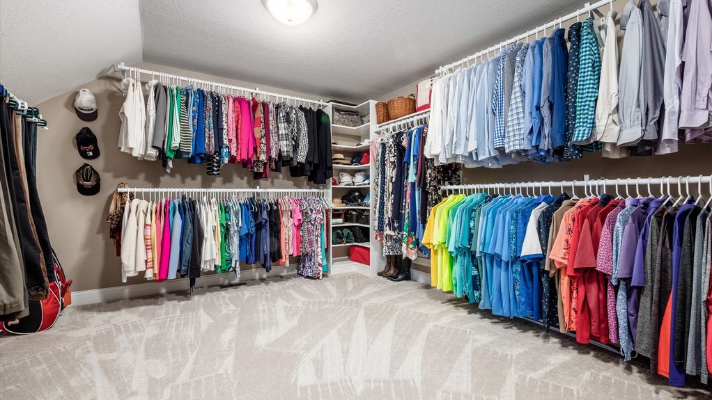 32-z 112 Gray Stone Ct151