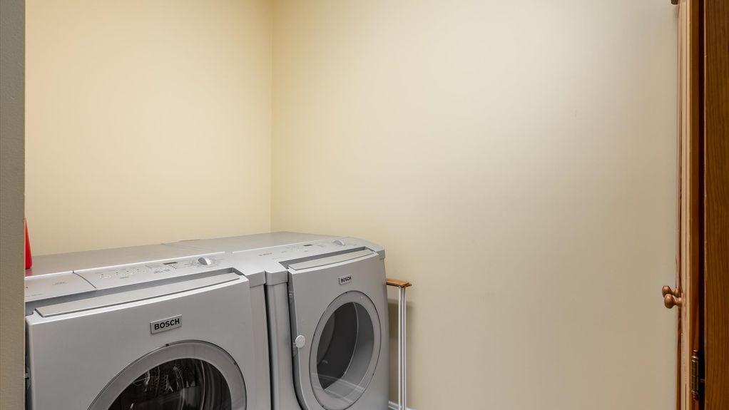 32-z 179 Carmarthen Way167-Edit