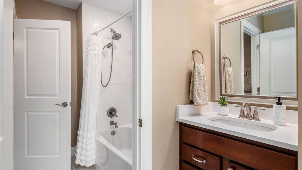 37-z 112 Gray Stone Ct104