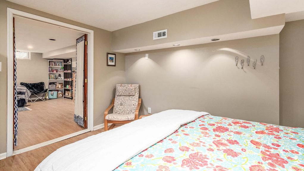 39-z 1749 North St019