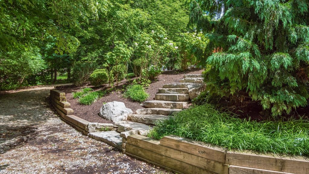 42-28-z 179 Carmarthen051