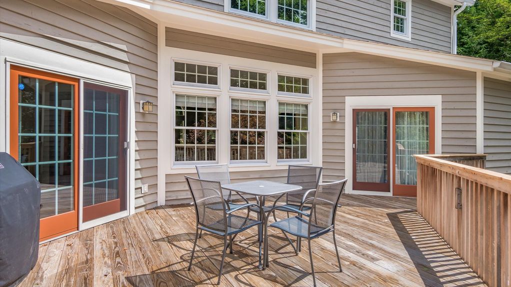 44-33-z 179 Carmarthen056