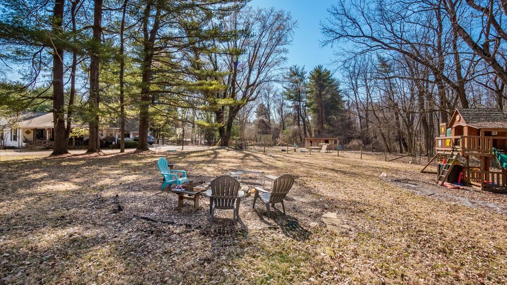 52-z 1749 North St092-2