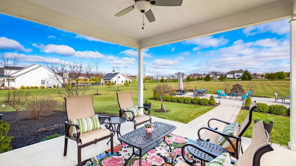 53-z 112 Gray Stone Ct212-2