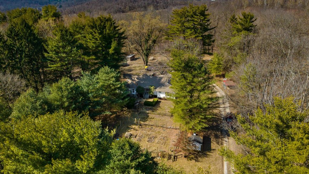 60-z 1749 North St109-2