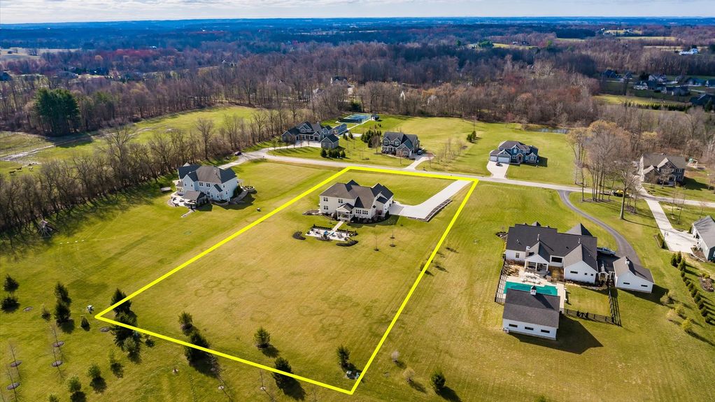 61-z 112 Gray Stone Ct235-2 - Copy