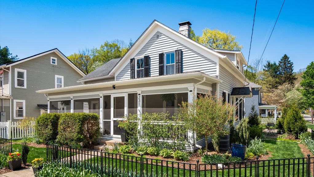 02-z 231 N Granger St096-2